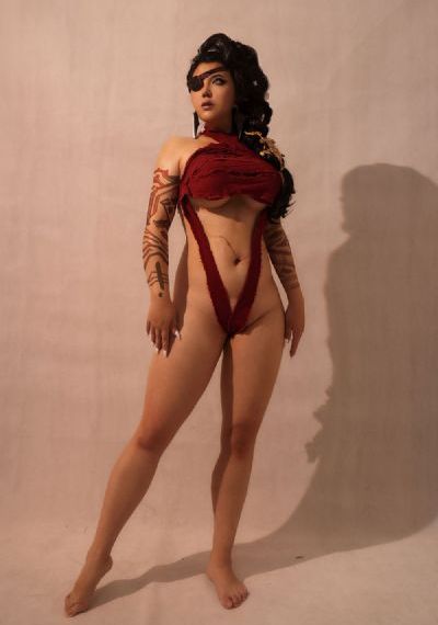 动漫女被黄漫扒衣_剧情片在线观看