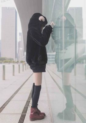 老师怎么会在这里第二季_4K在线播放