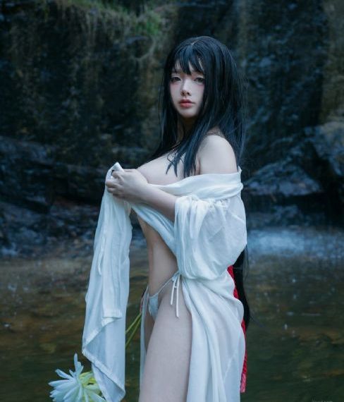 《诱人的飞行》无删减版_HD神马影院手机在线